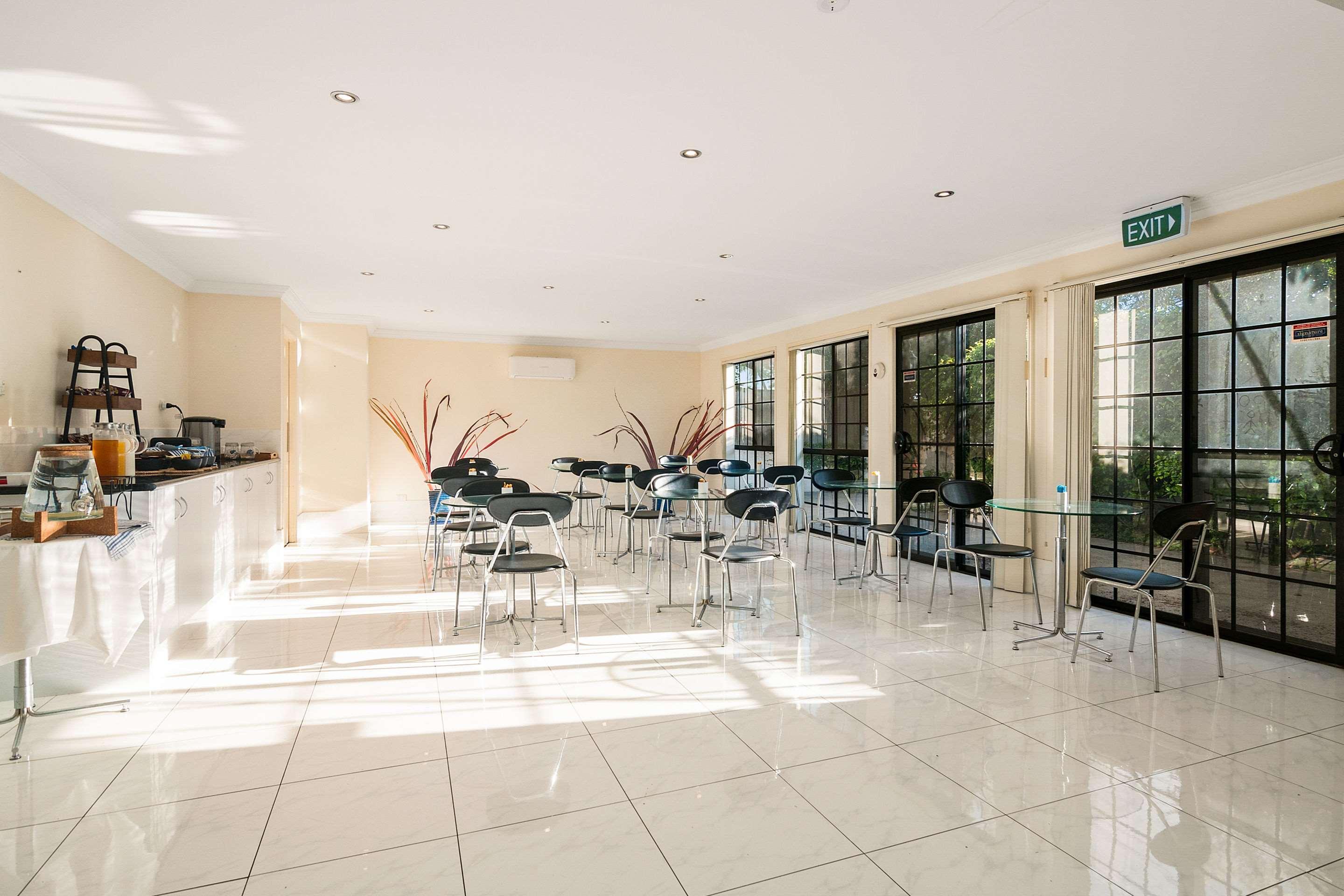 Econo Lodge Waterford Loganlea Extérieur photo