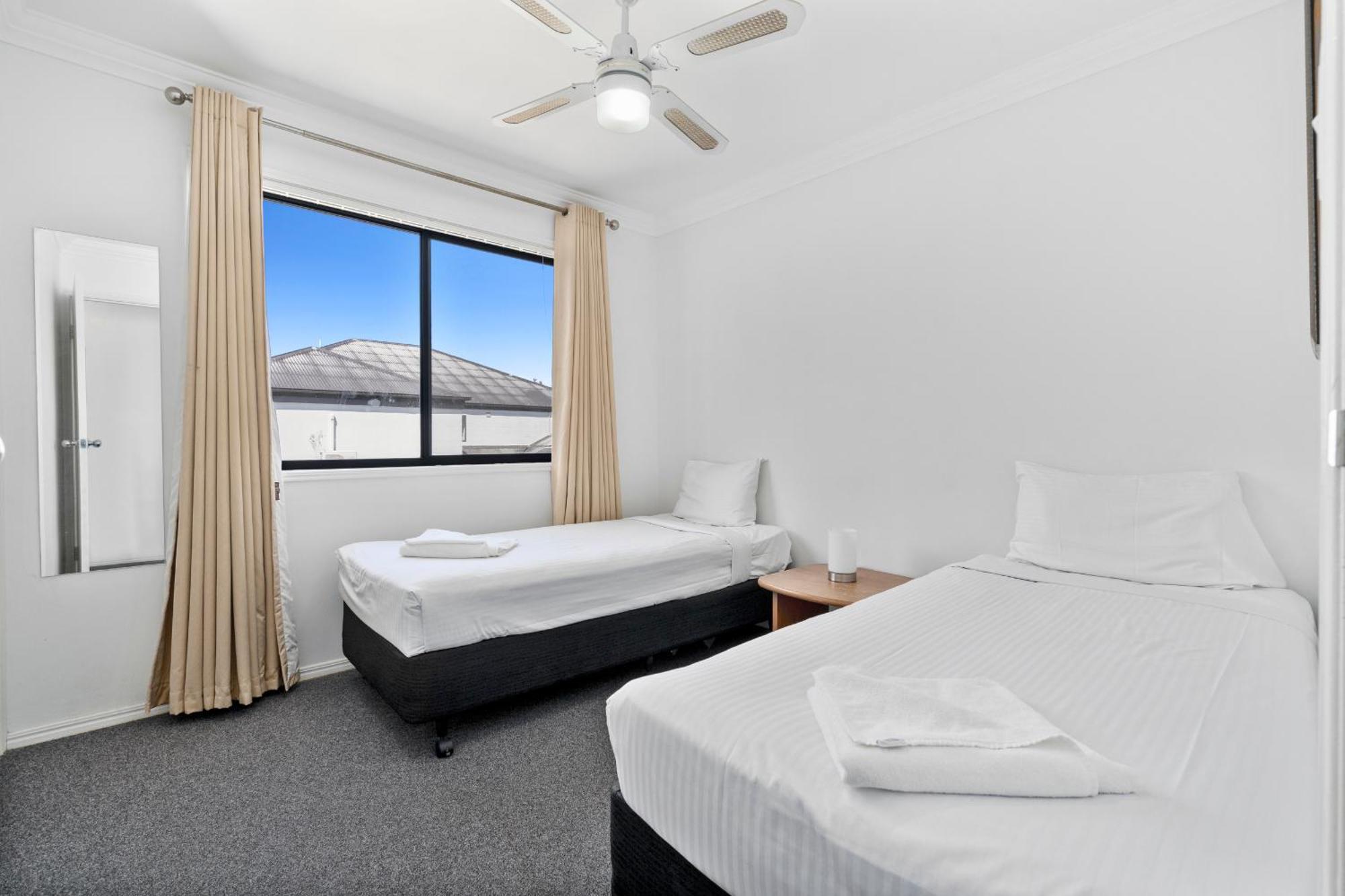 Econo Lodge Waterford Loganlea Extérieur photo